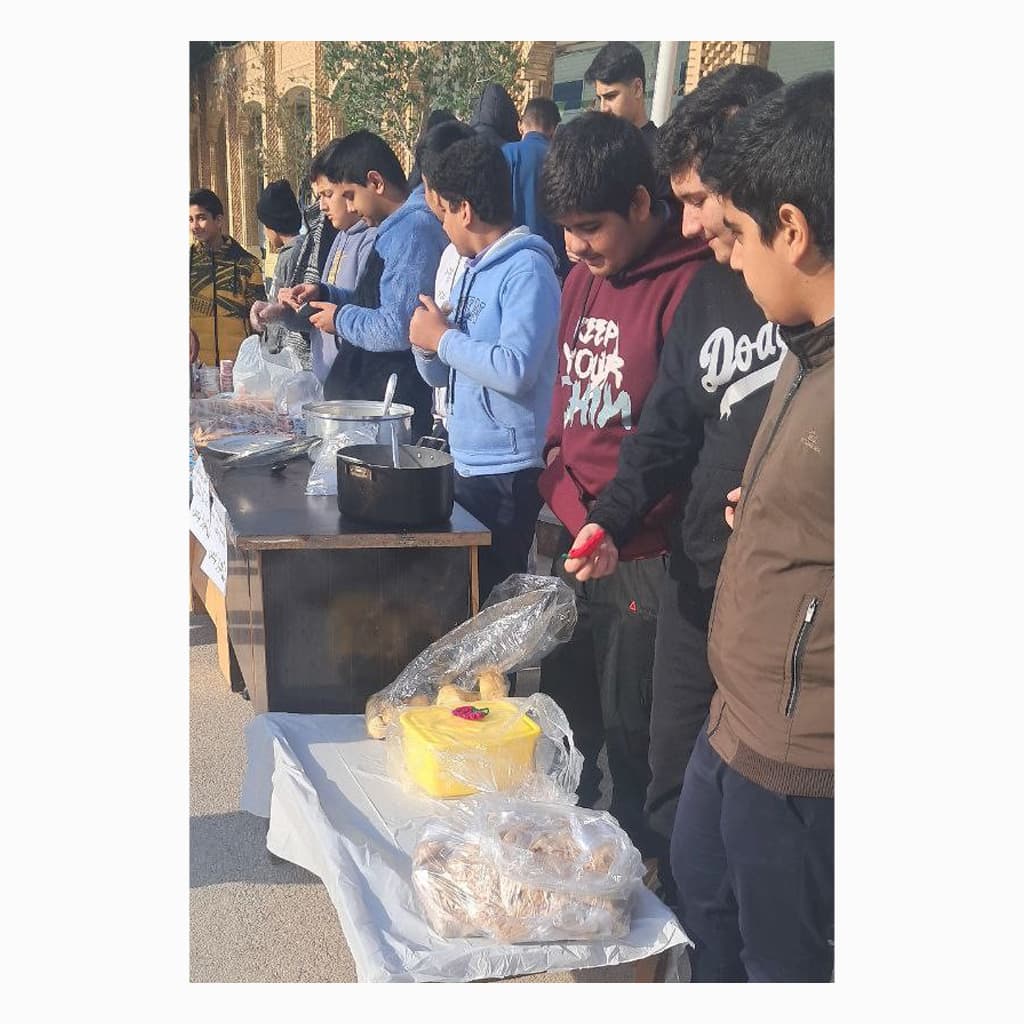 دبیرستان متوسطه اول علی بن ابیطالب(ع)